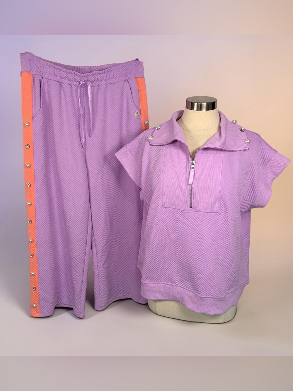 NWT SIMPLY SOUTHERN COLLECTION 2-Piece Quilted Rhinestone Athleisure Set, Orchid